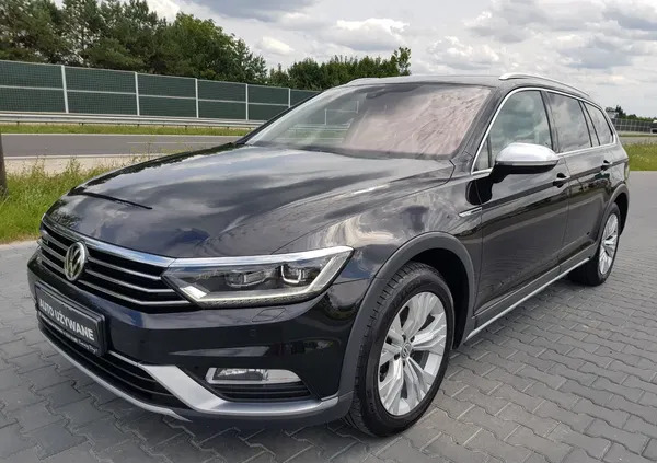 samochody osobowe Volkswagen Passat cena 84000 przebieg: 165000, rok produkcji 2016 z Włodawa